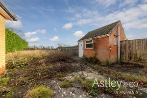 brickbuilt shed- click for photo gallery